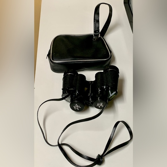 Vintage TASCO ZIP 8 x 30 mm Fully Coated Binoculars in Zippered Carrying Case - Picture 6 of 16